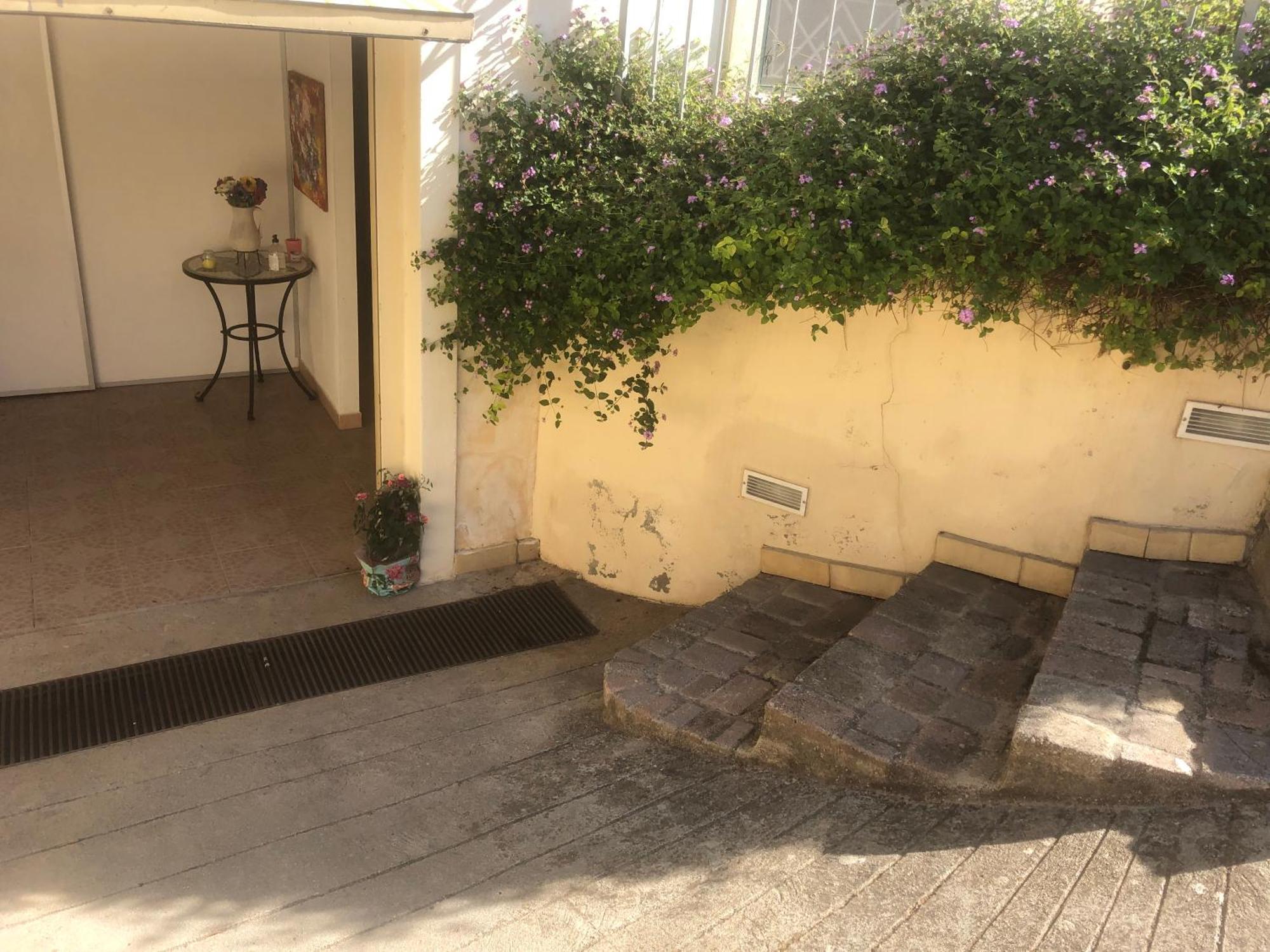 Robert House * Alghero
